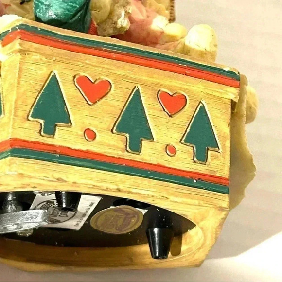 San Francisco Music Box Company Keep Christmas In Your Heart Santa & Girl Works - Picture 7 of 13